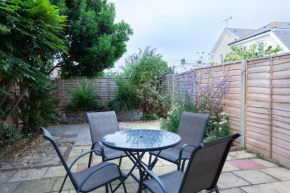 Tankerton Town House, 1 parking space, 150m beach